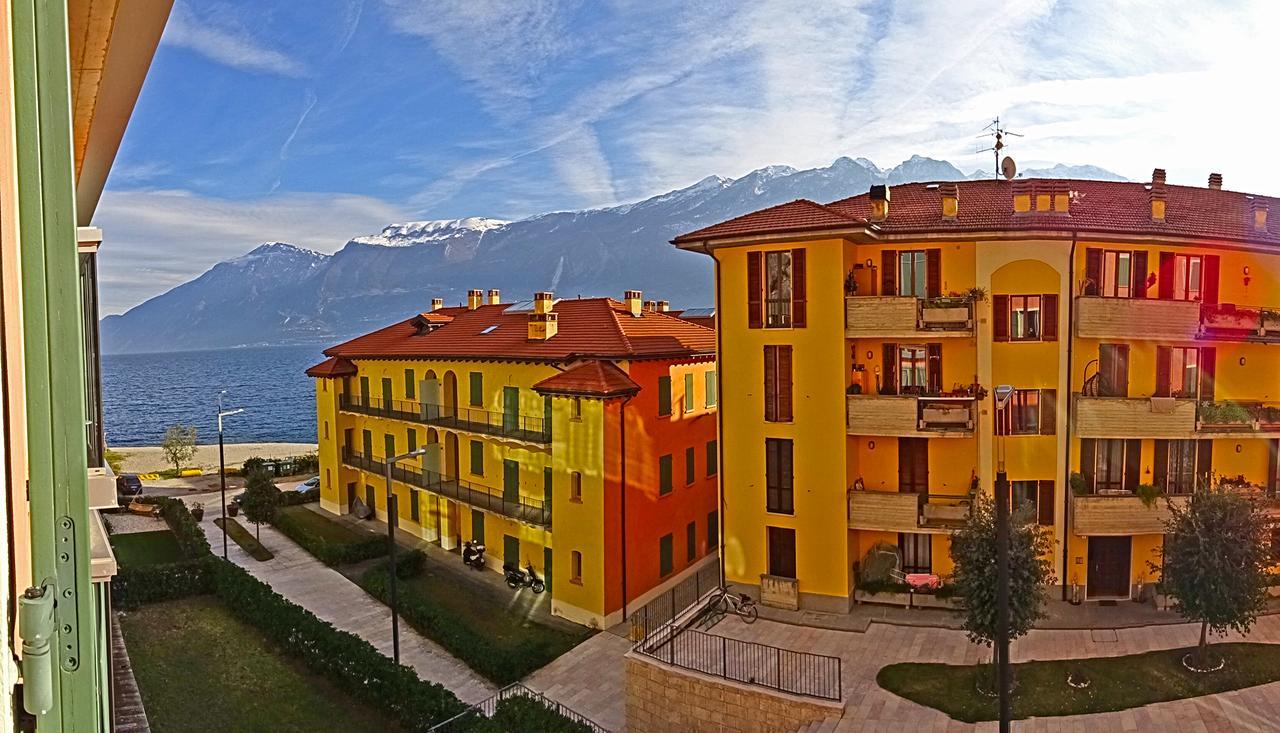 Campione Ora Apartments By Gardadomusmea Campione del Garda Exterior foto